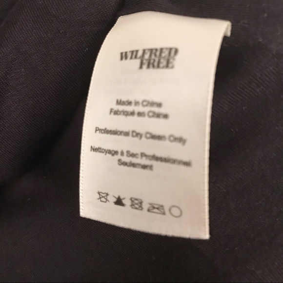 Aritzia Wilfred Free Juliger Crape Blouse Size XXS - Picture 7 of 8